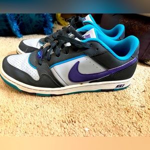 Nike sneakers size 8.5 women’s